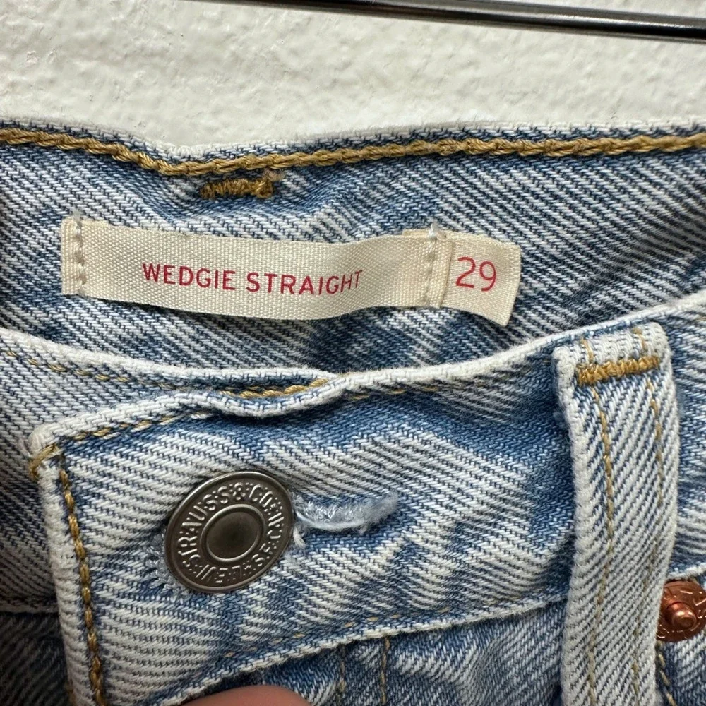 Levi's Distressed Wedgie Straight Ankle Jeans Light Wash Button‎ Fly Size 29x26